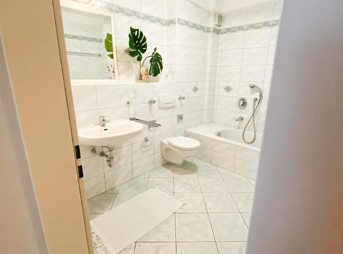 Zentrumsnah Und Gruen Zentral Wuppertal/remscheid * وبرتال