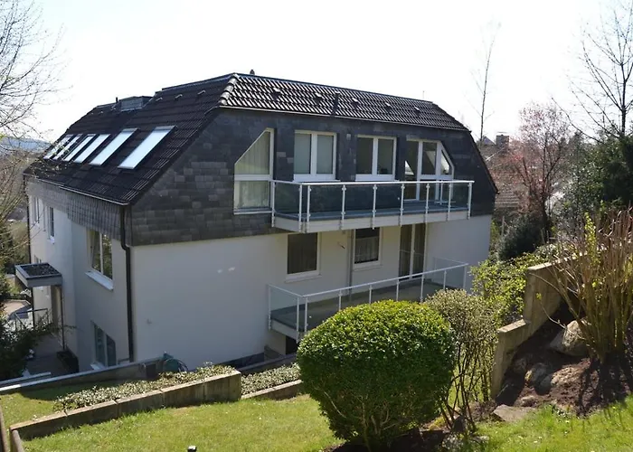 Zentrumsnah Und Gruen Zentral Wuppertal/remscheid شقة وبرتال